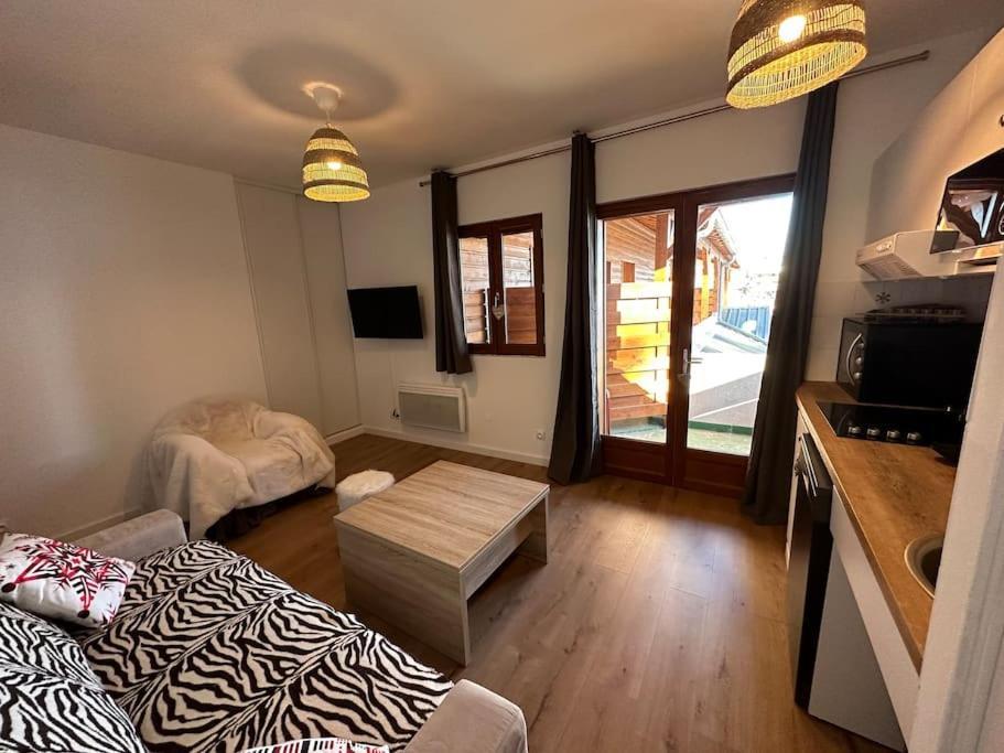 Superbe T2 Au Pied Des Pistes Apartment กียูมส์ ภายนอก รูปภาพ